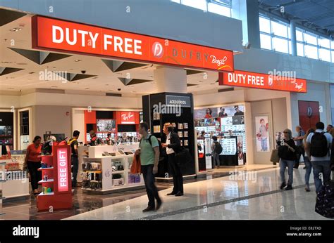 guarulhos airport shops.